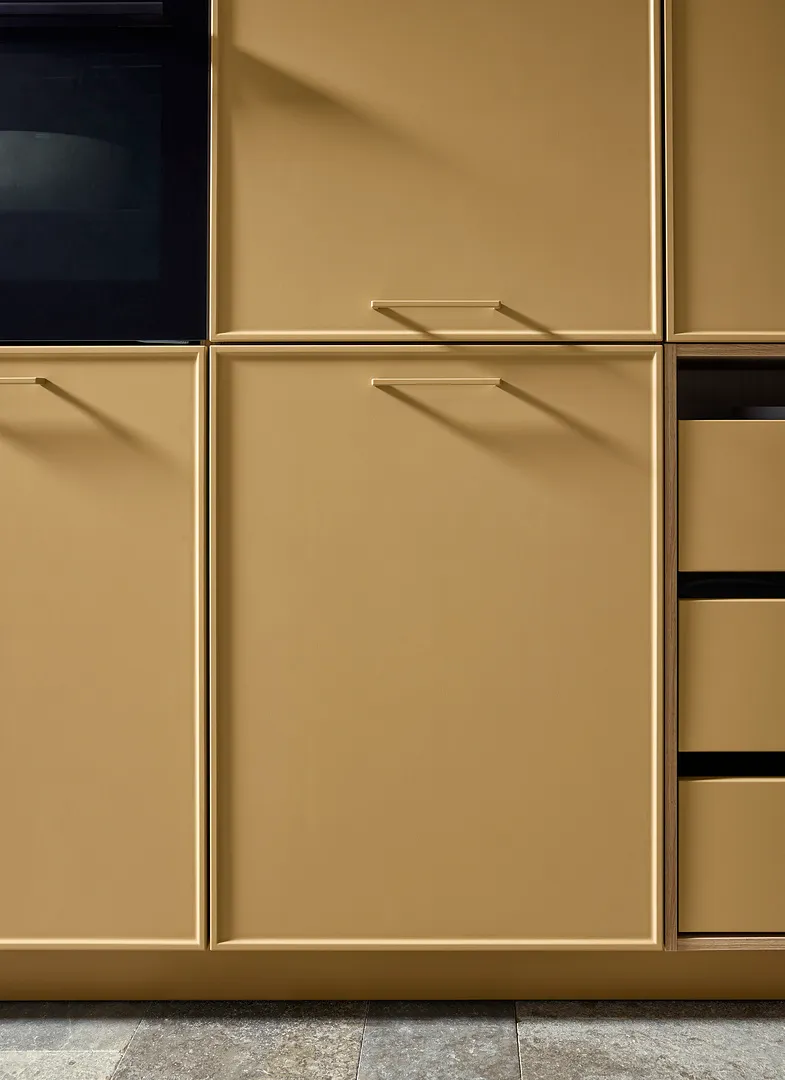 Nolte Evora Lack Caramel / Magnolia — detal aranżacji
